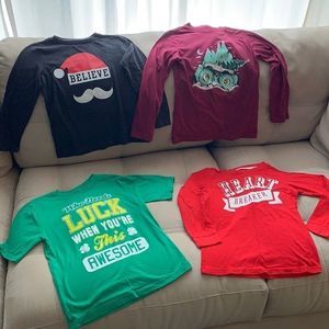 ❄️4-pack of various holiday shirts